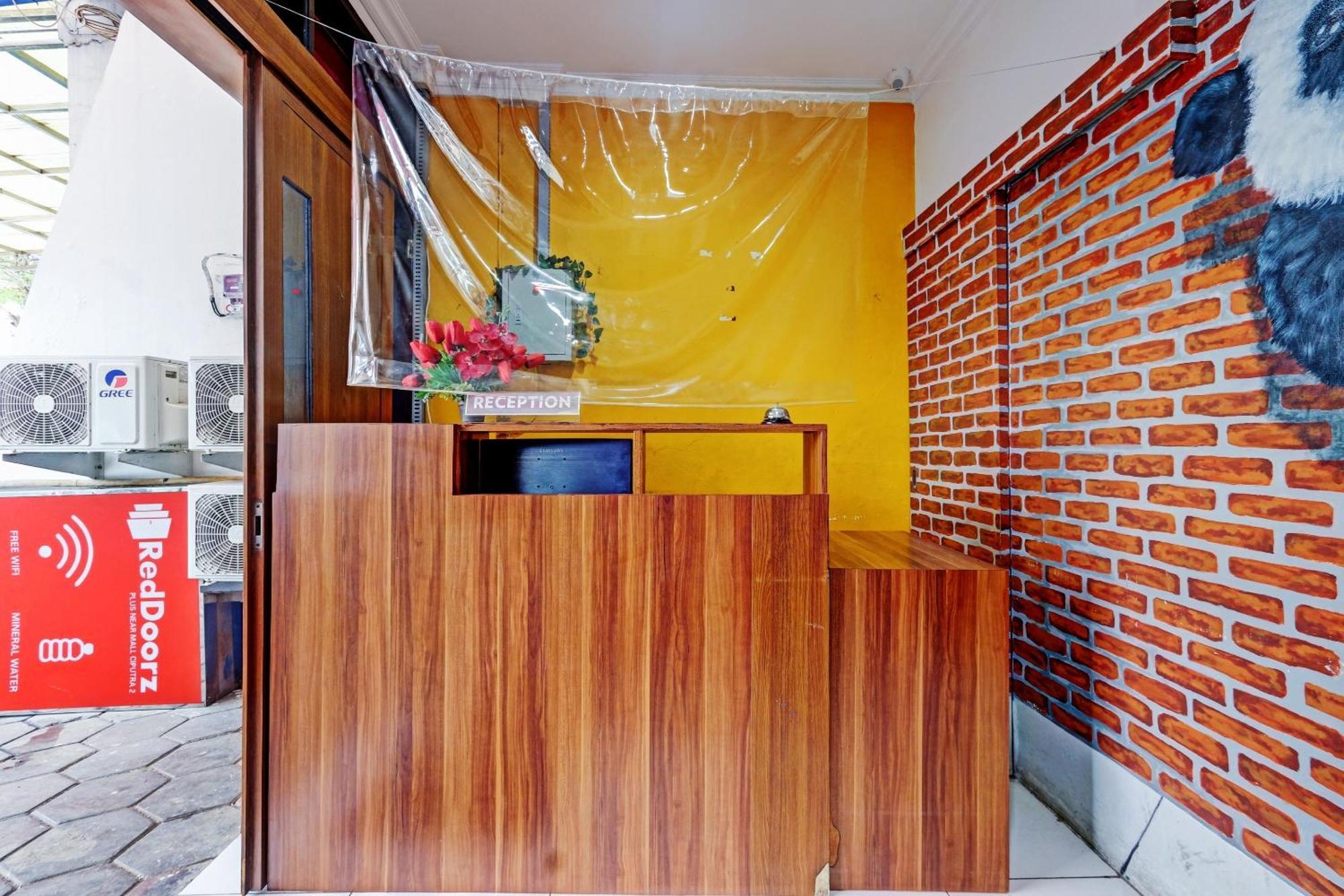 Hotel Super Oyo 90426 Near Mall Ciputra 2 Semarang
