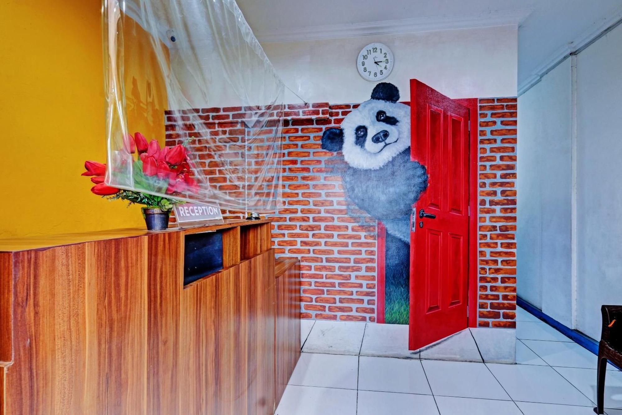 Hotel Super Oyo 90426 Near Mall Ciputra 2